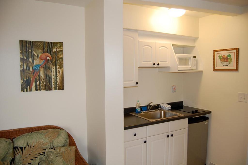 Alcazar Resort- Gay Mens Resort Fort Lauderdale Room photo