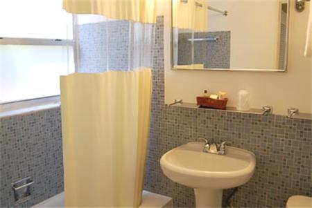 Alcazar Resort- Gay Mens Resort Fort Lauderdale Exterior photo